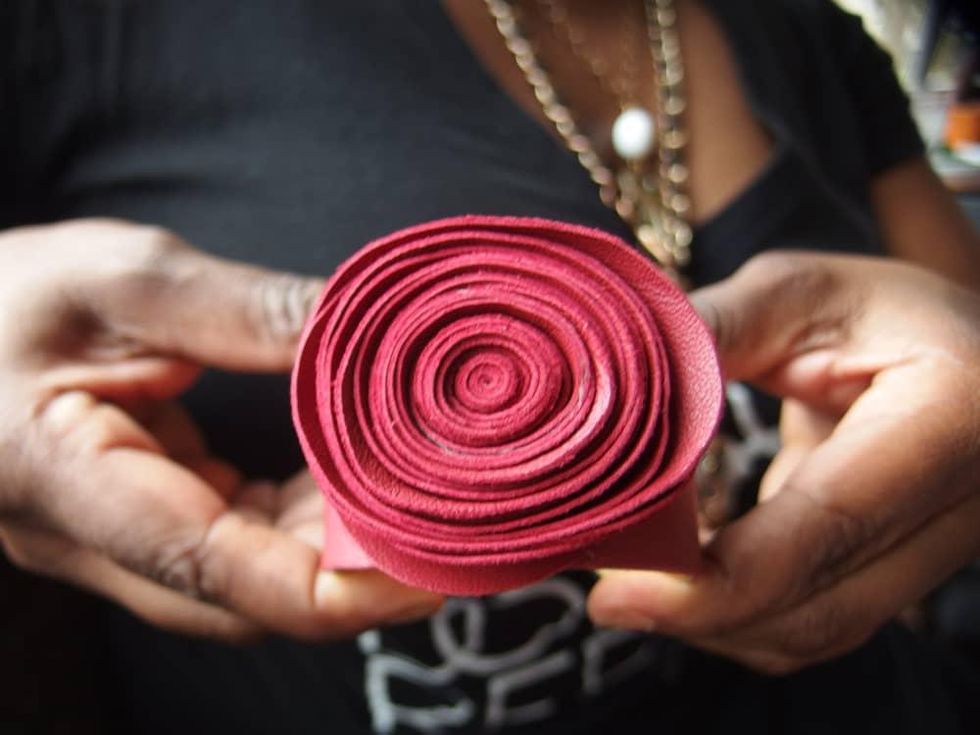 Magpies and Peacocks rose