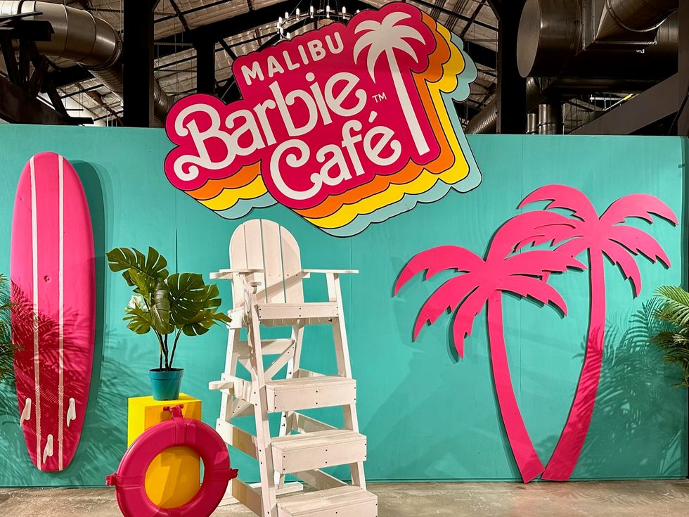 Malibu Barbie Cafe
