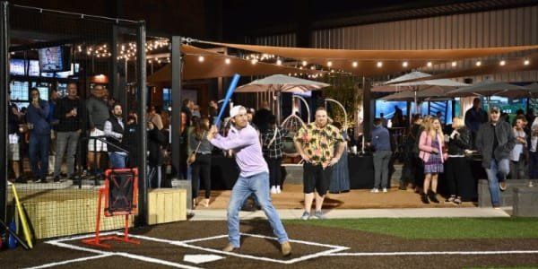 Houston's best Father's Day gifts for dads who have it all: Great getaways, haute hats, home run fun, and more - Vimarsana News