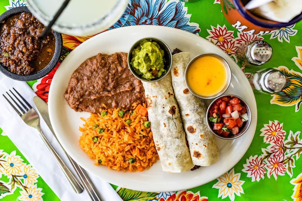 Mandito's tacos al carbon