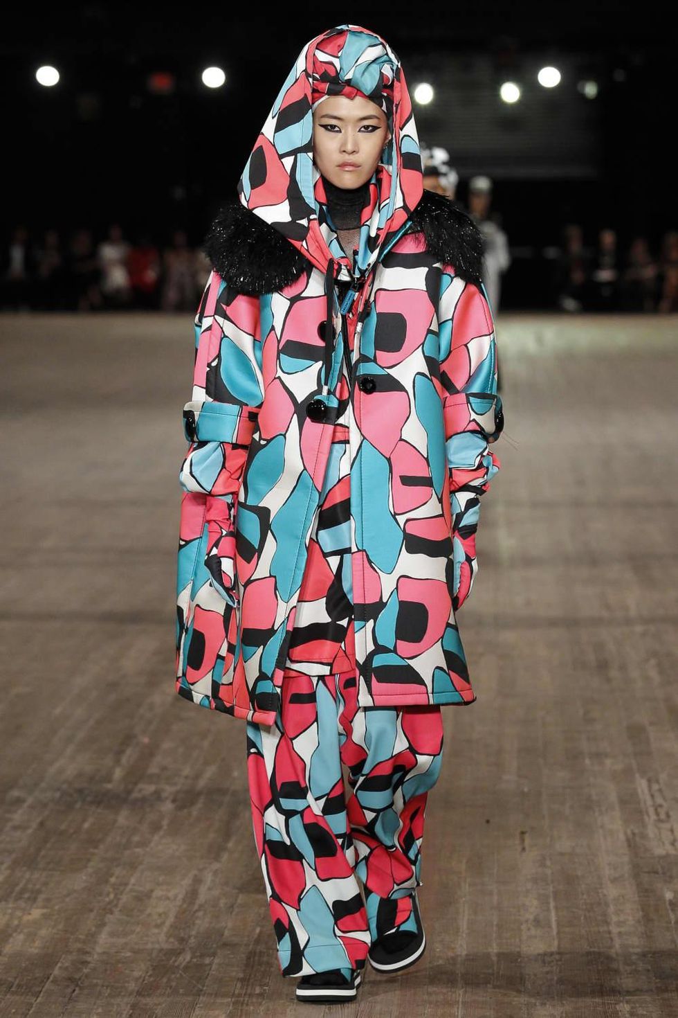 Marc by Marc Jacobs Wraps It Up for Spring 2013