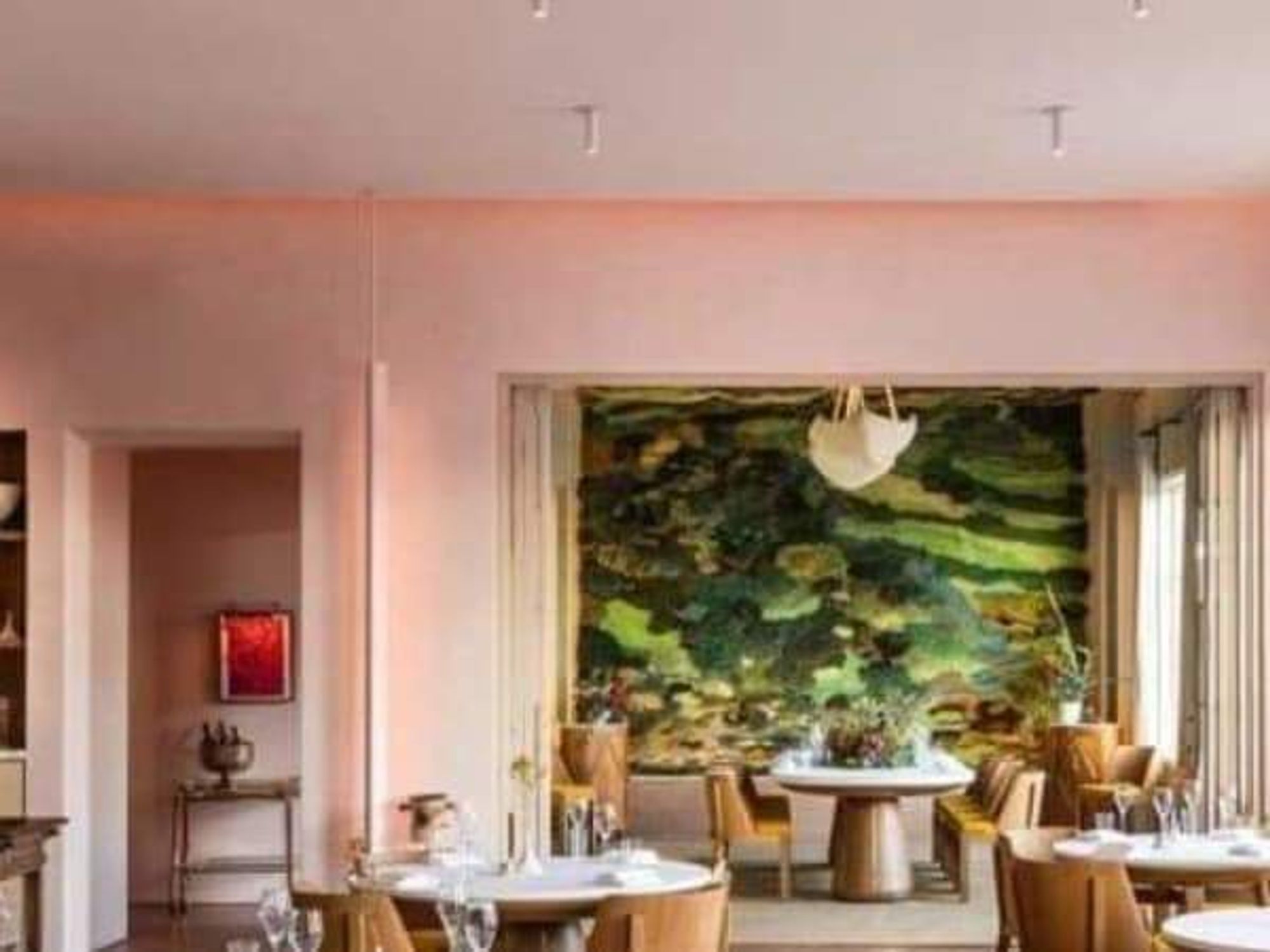 March restaurant dining room