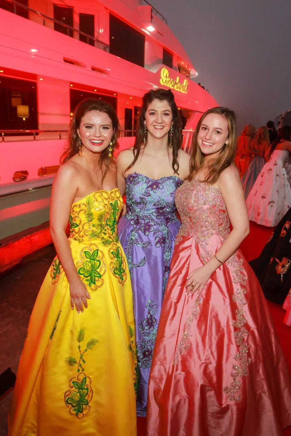 Mardi Gras San Luis 2019 Usher Duchesses Danielle Perugini, Kathryn Criaco, Kaki Duenner
