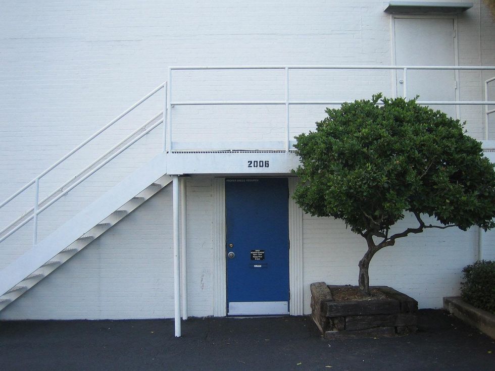 Marfreless, bar, closing