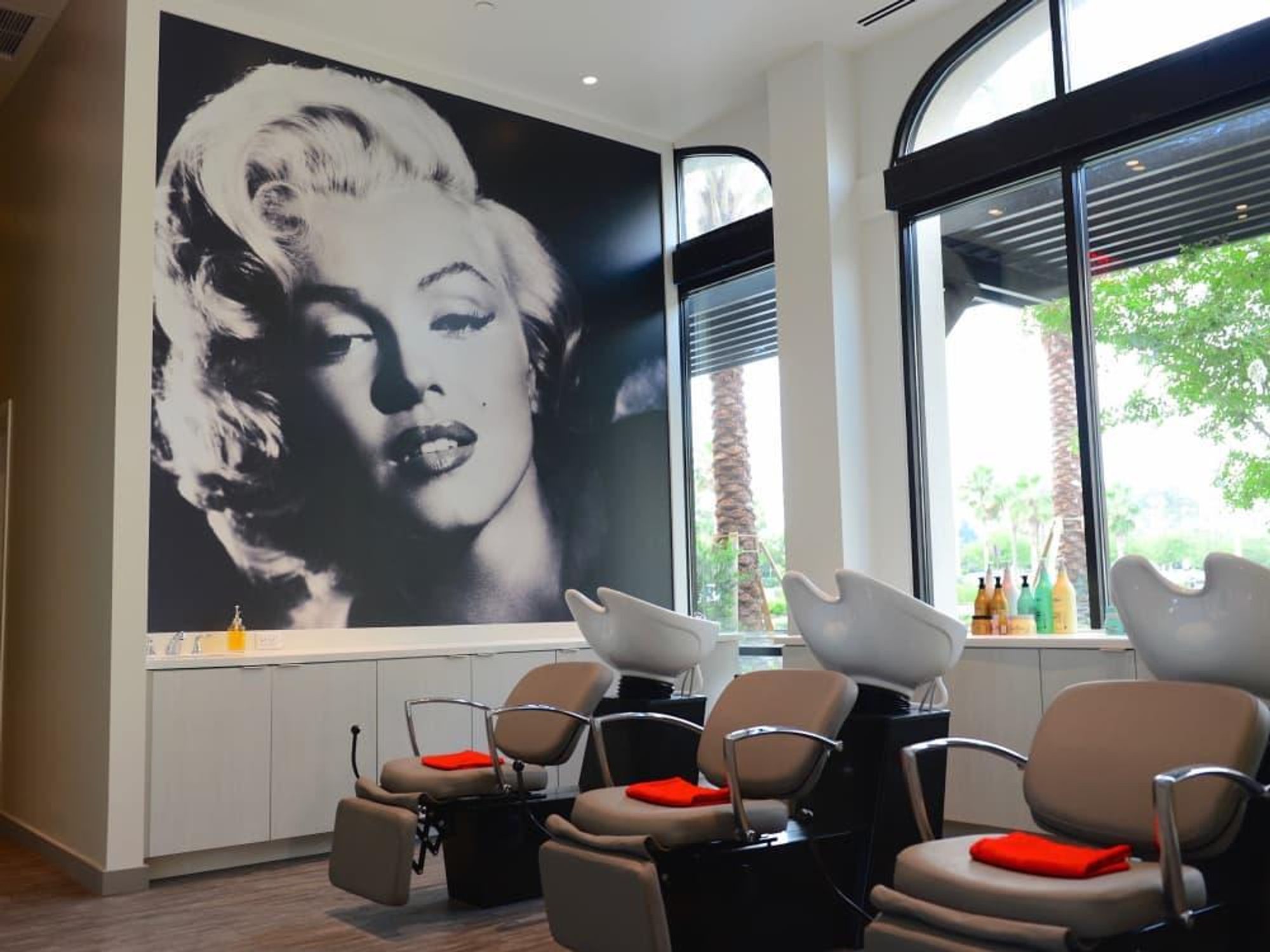 Marilyn Monroe Spa interior