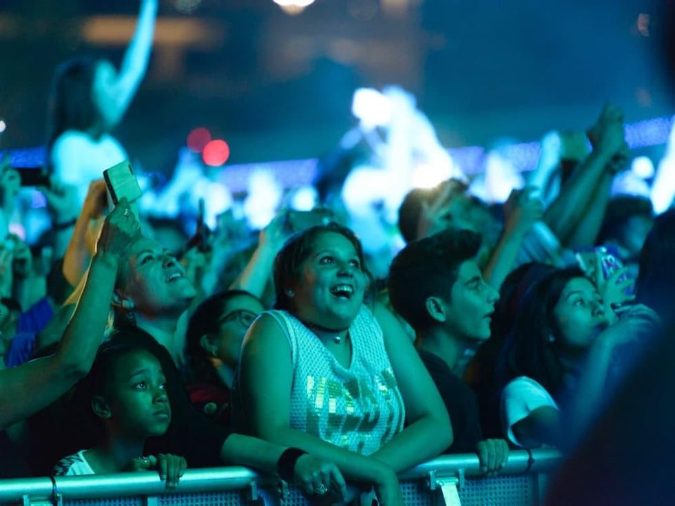 Maroon 5 March Madness Music Festival crowd