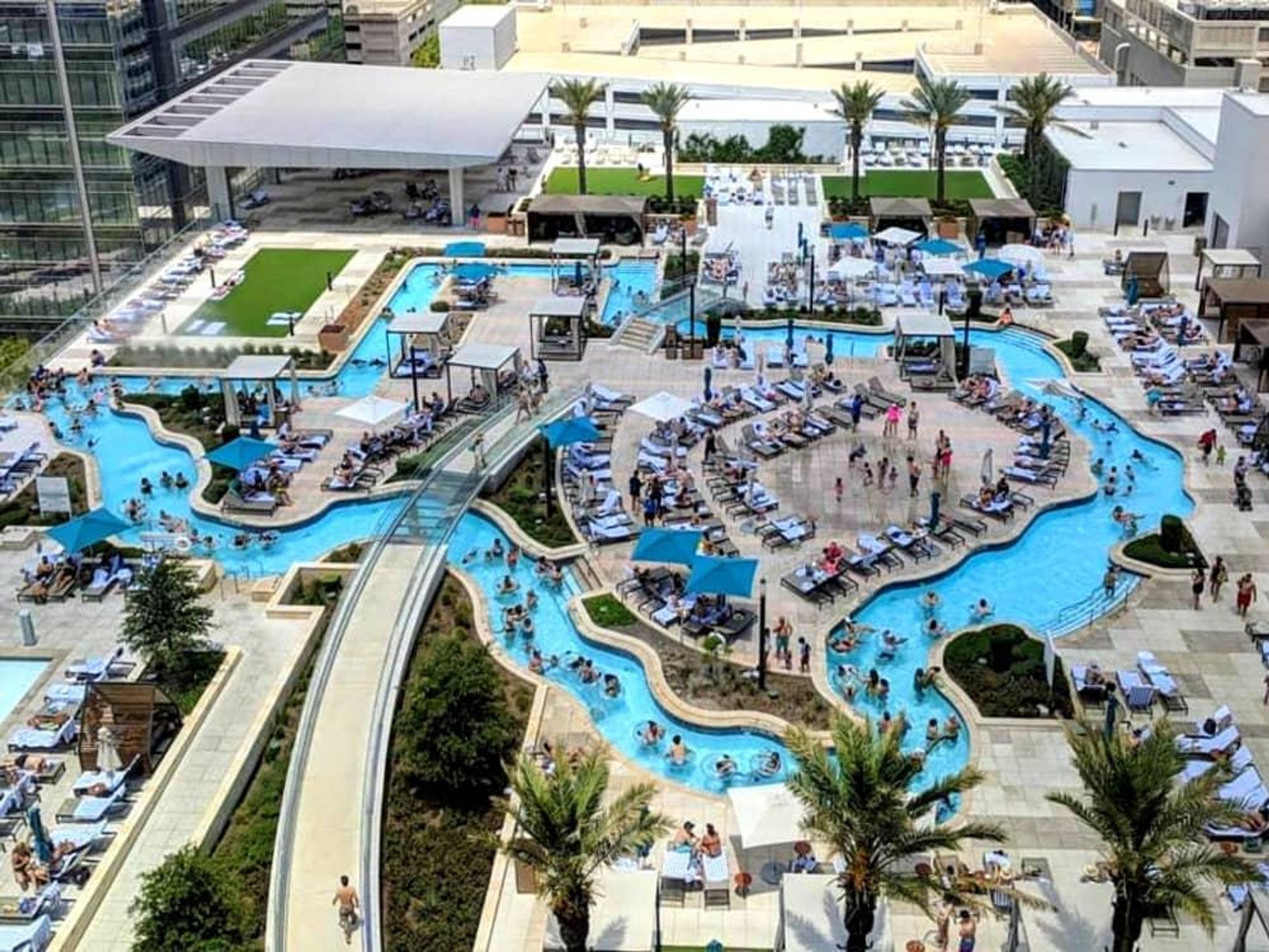 Marriot Marquis pool