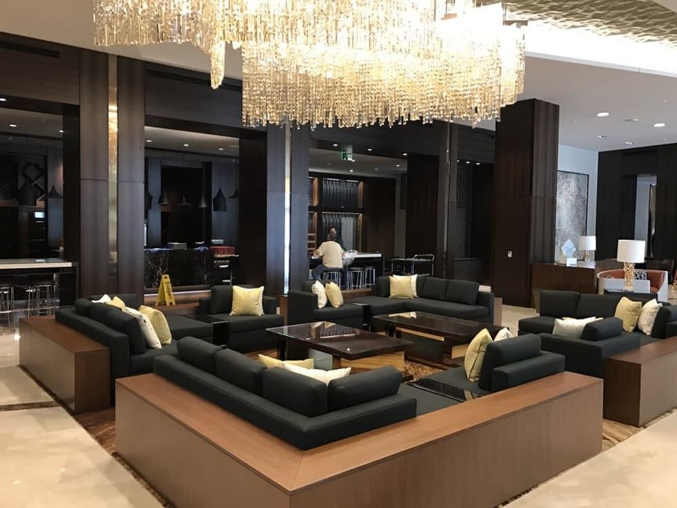 Marriott Marquis hotel lobby sitting area