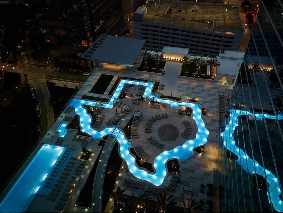 Marriott Marquis Texas-shaped pool
