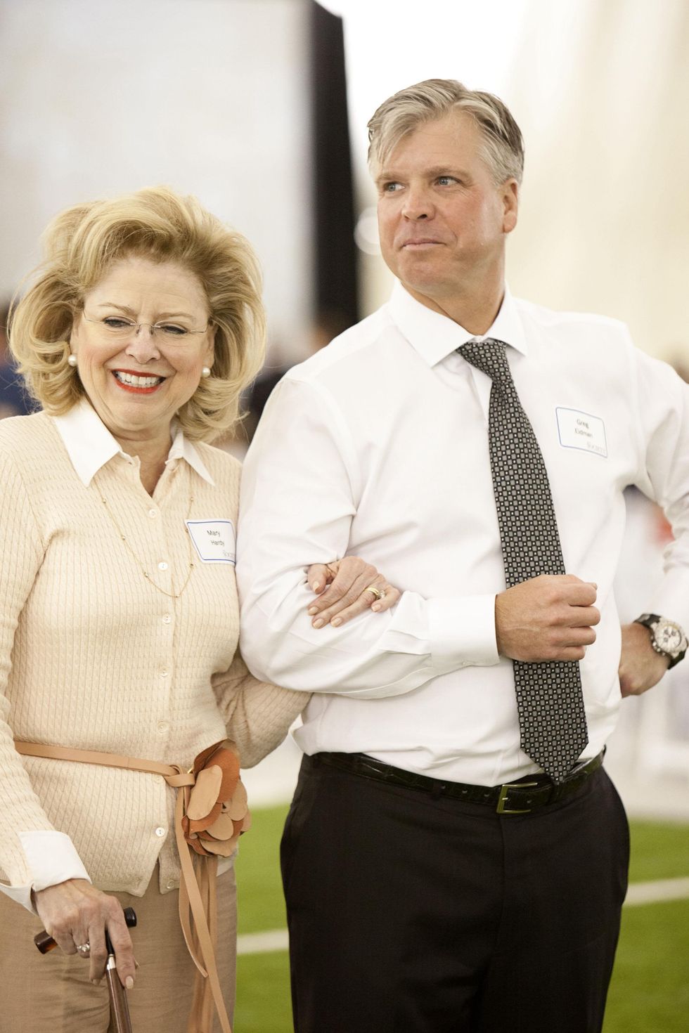 Mary Jean Hardy and Greg Eidman at The Society for Leading Medicine Houston Texans Family Field Day May 2014