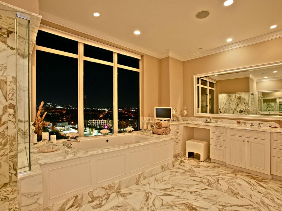 Master bath at 2525 N. Pearl #1102B