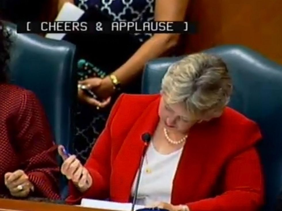 Mayor Annise Parker signs equal rights ordinance HERO May 28, 2014