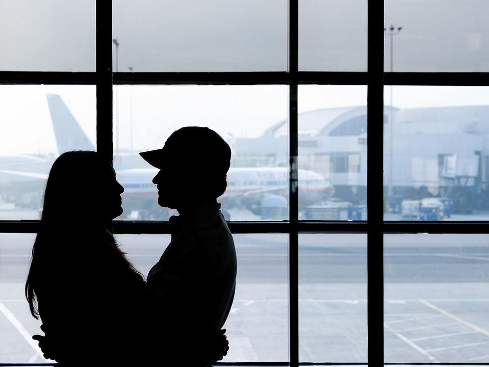 Meet at the Airport couple silhouette