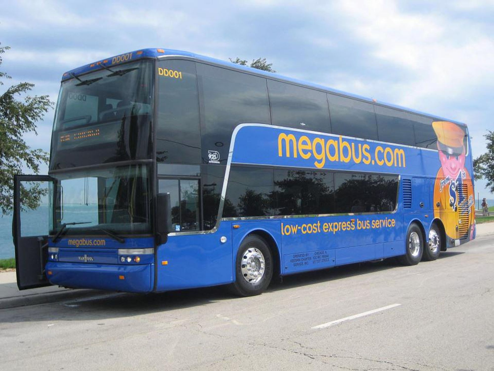 Megabus, bus