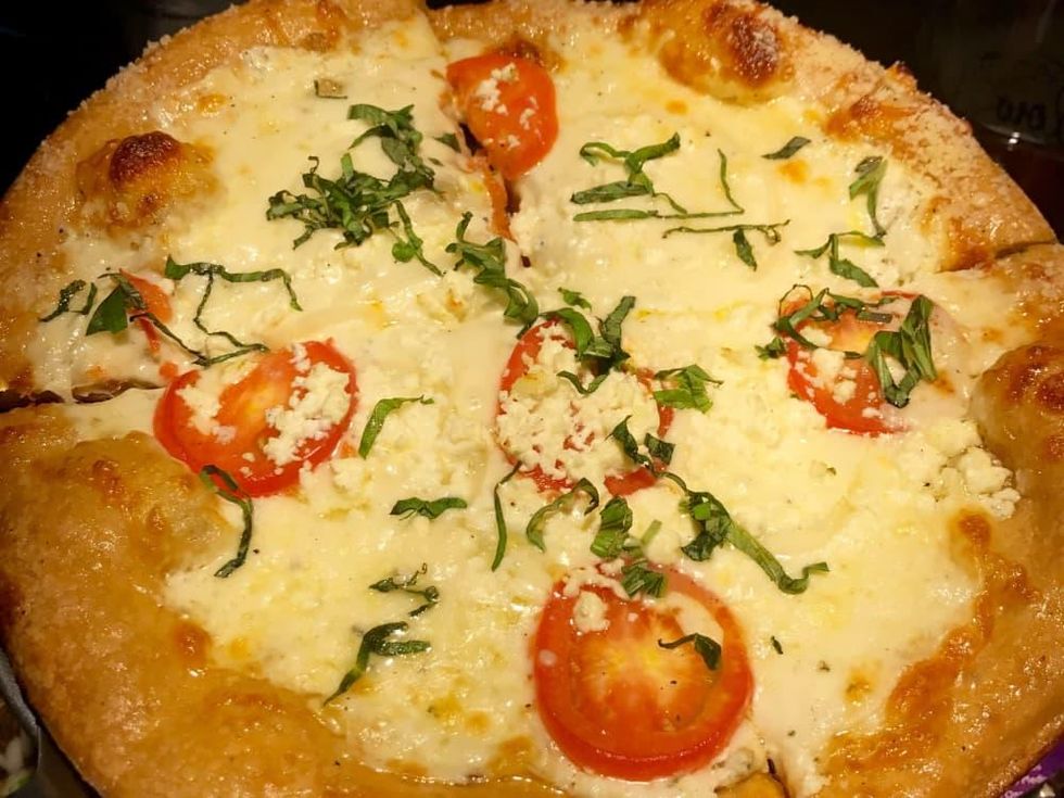 Mellow Mushroom white pie