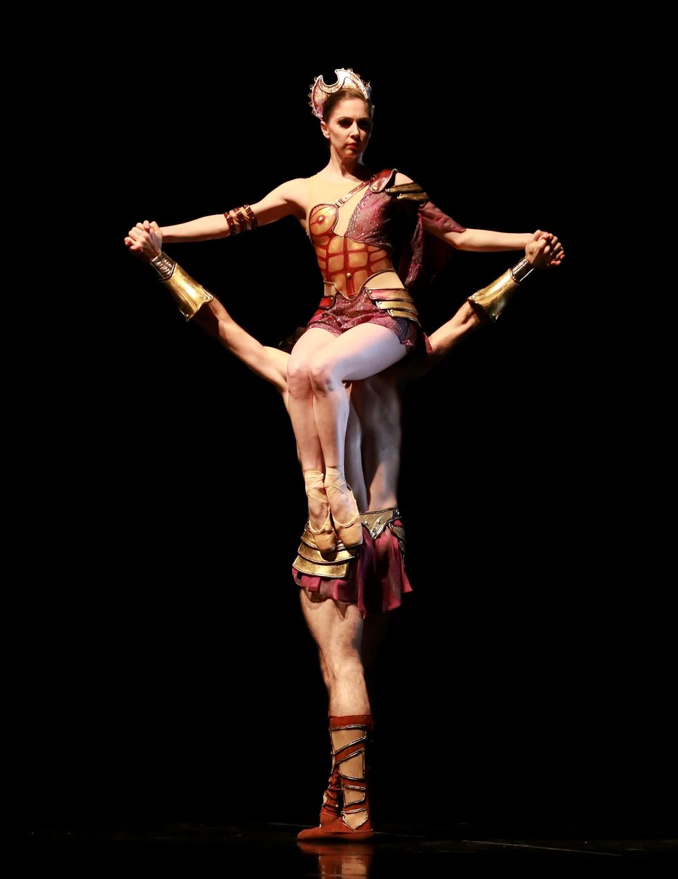 Melody Mennite and Connor Walsh in the Houston Ballet production of Zodiak