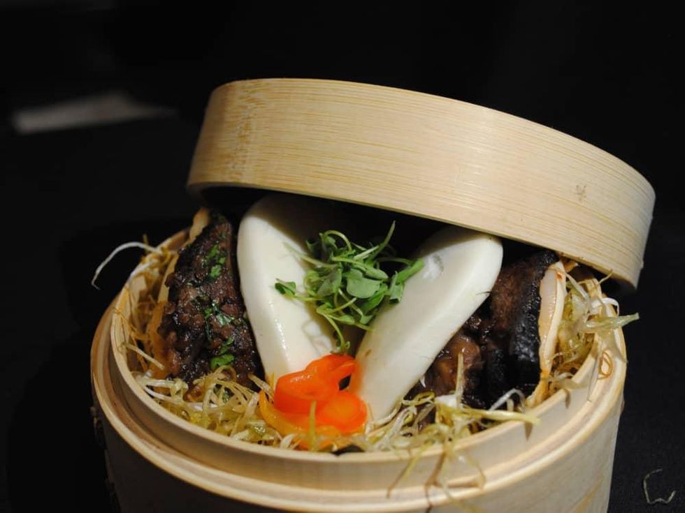 Method Marque Philly cheesesteak bao