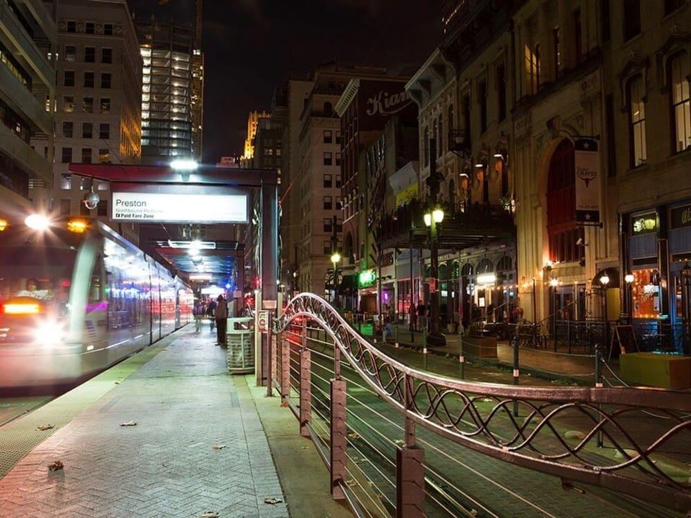 Metro rail downtown houston, August 2016