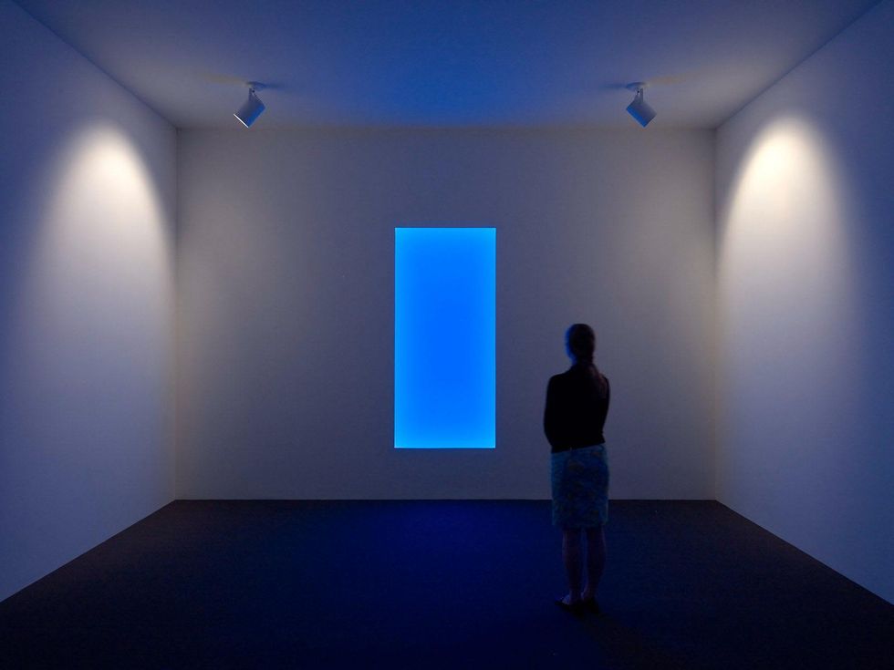 MFAH James Turrell The Light Inside June 2013 Aurora B, Tall Glass