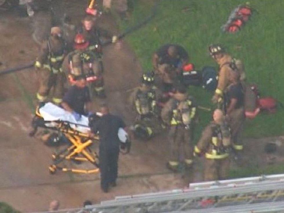 Missouri City house fire with firemen July 2013 RUN FLAT