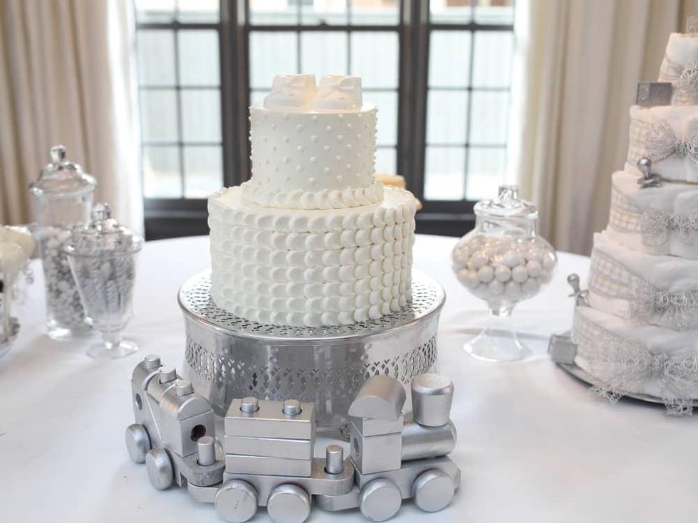 Miya Shay baby shower, 6/16 cake