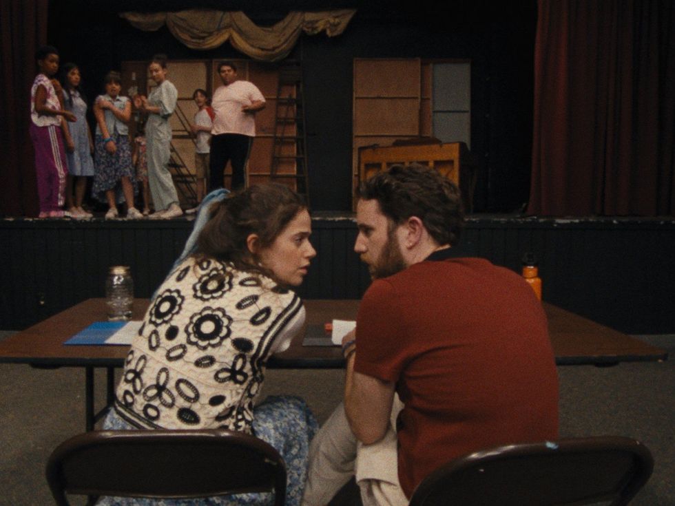 Molly Gordon and Ben Platt in Theater Camp