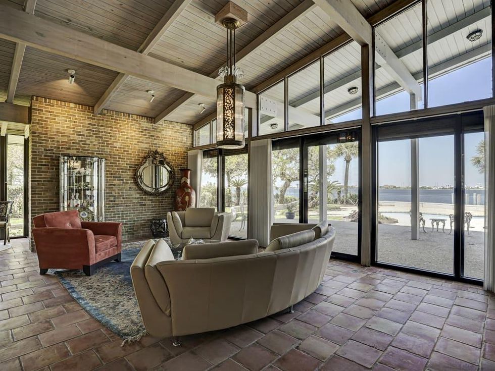 Moody home Galveston Bay 1504 Driftwood