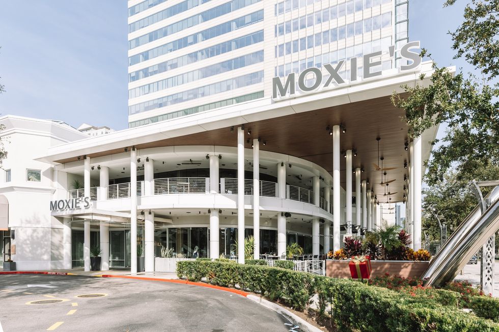 Moxies Houston