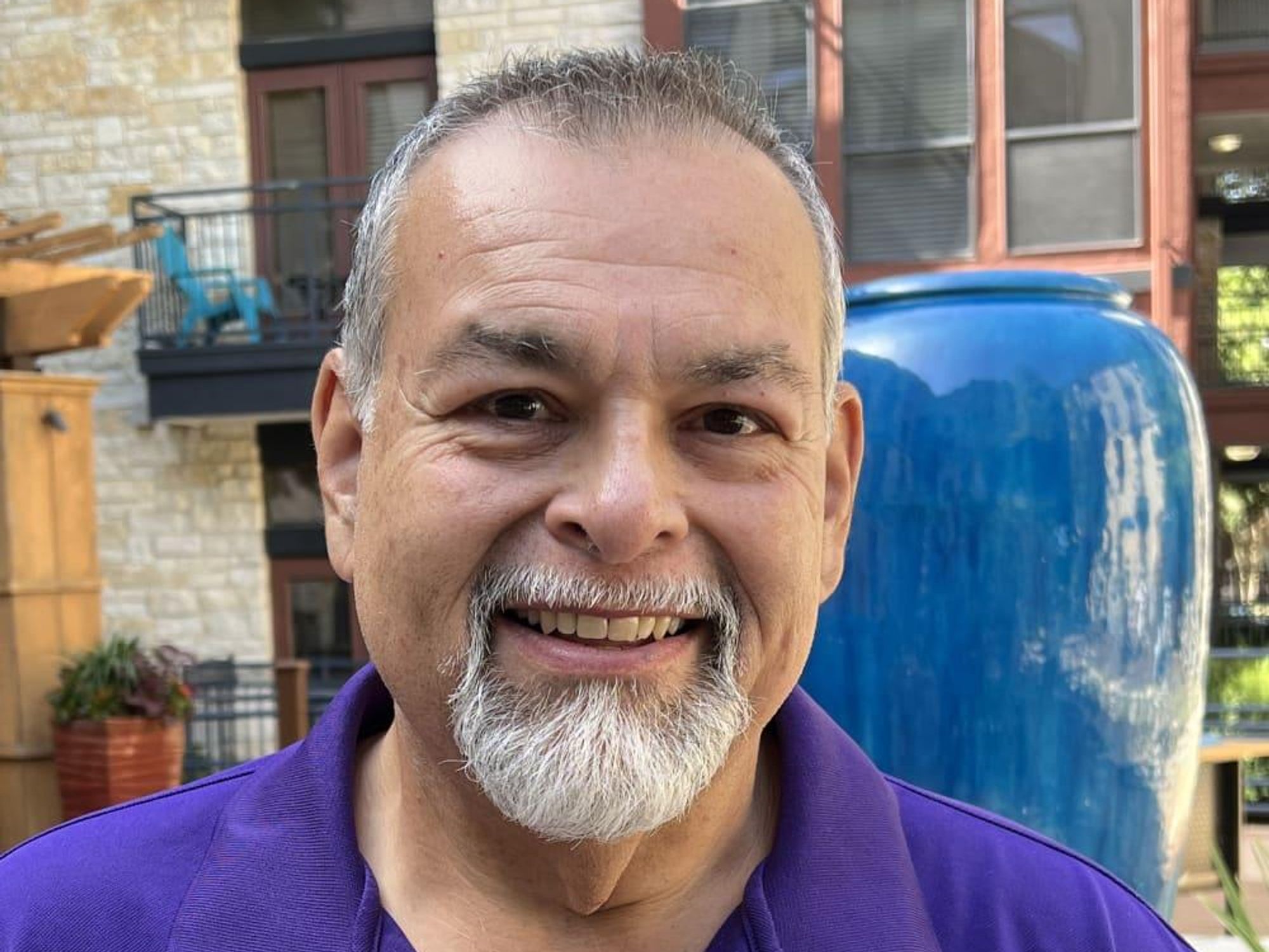 Mr. Leonard Houston Platinum Radio