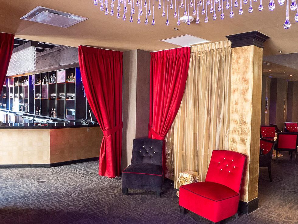 Mr. Peeples Houston interior July 2013