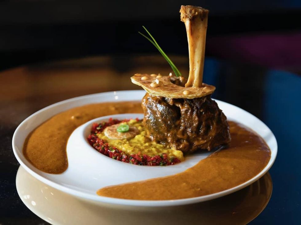 Musaafer nali nahari lamb shank