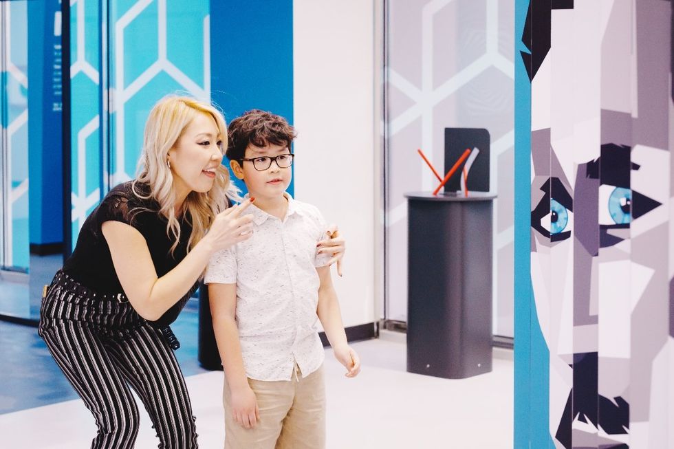 Museum of Illusions Houston Illusion Sculpture