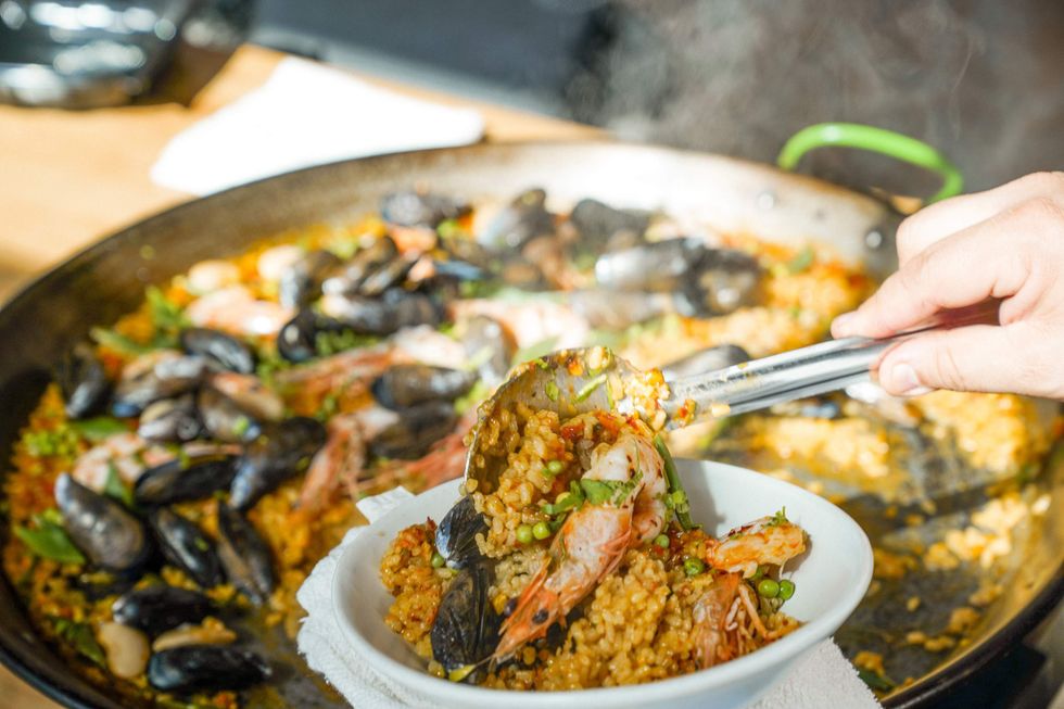 Mutiny Wine Room paella