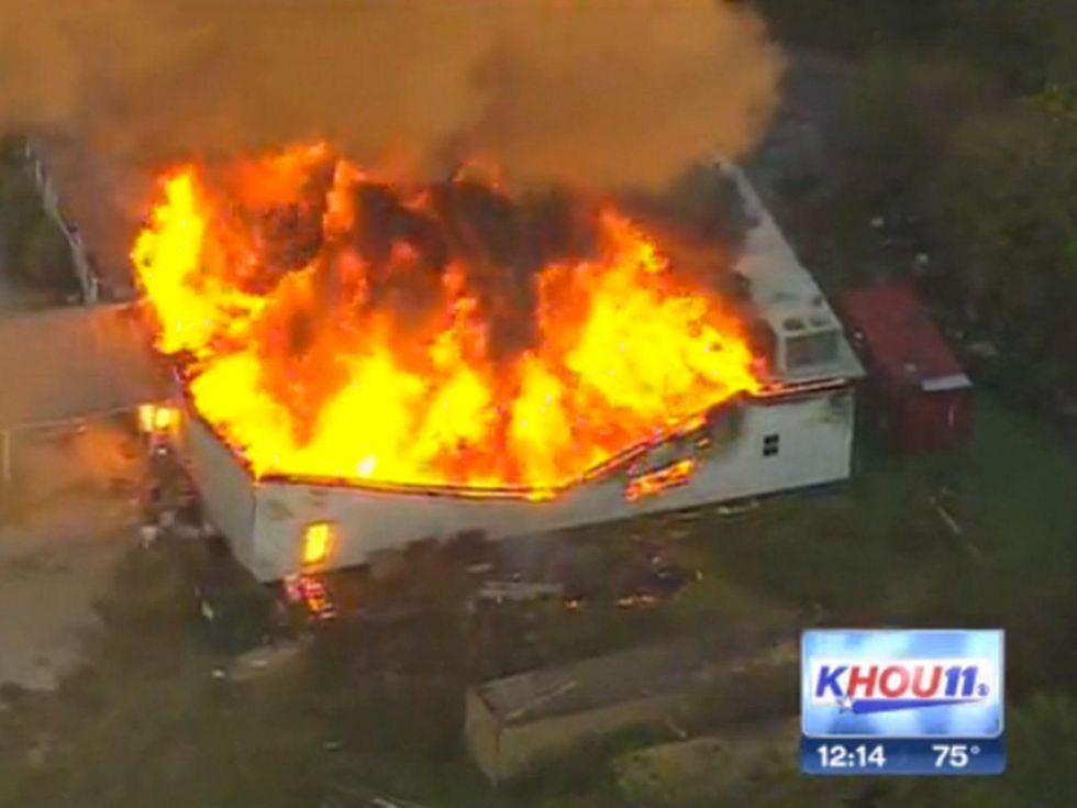 My Dee Dee's Pie Shoppe fire November 2013