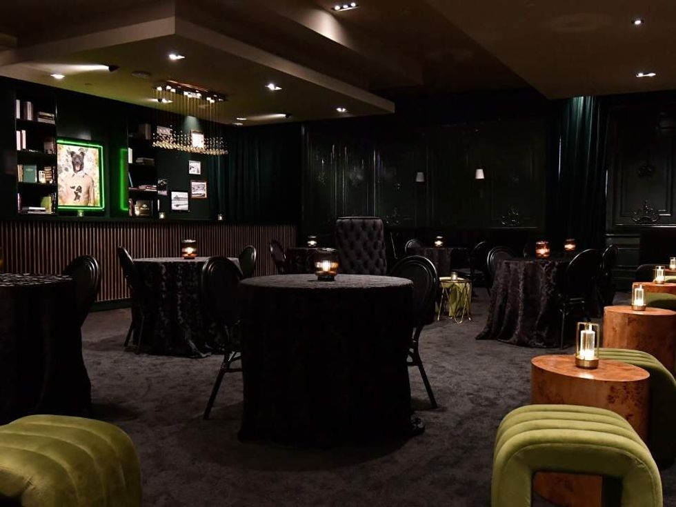 Navi's cocktail bar Post Oak Hotel