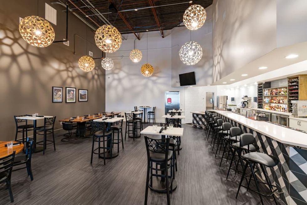 New York Eatery interior