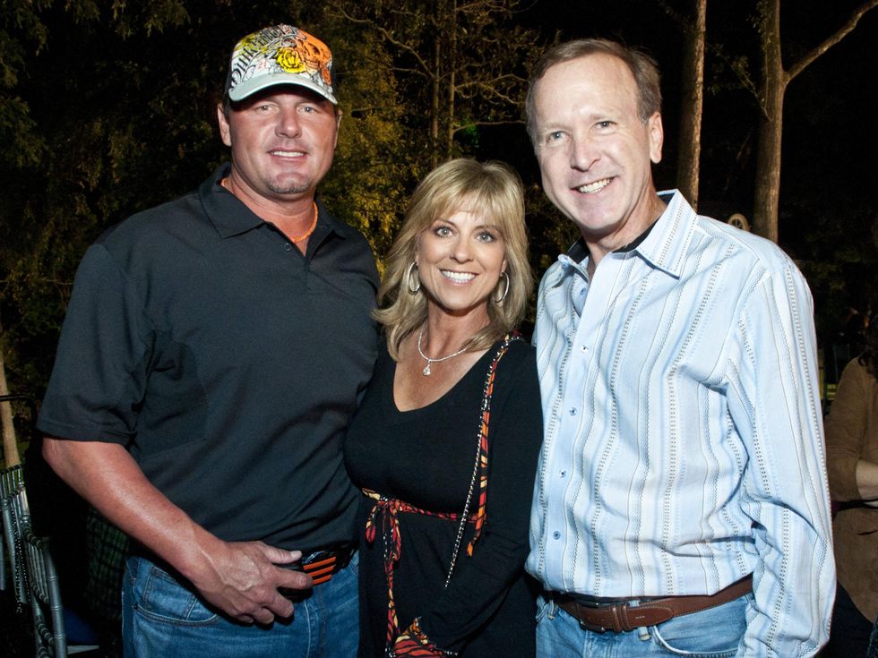 News_025_Police Foundatione Gala_October 2011_Roger Clemons_Debbue Clemons_Neil Bush.jpg