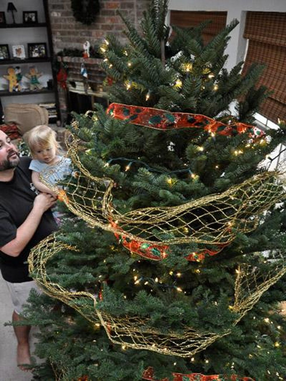 News_Amber Ambrose_Christmas tree