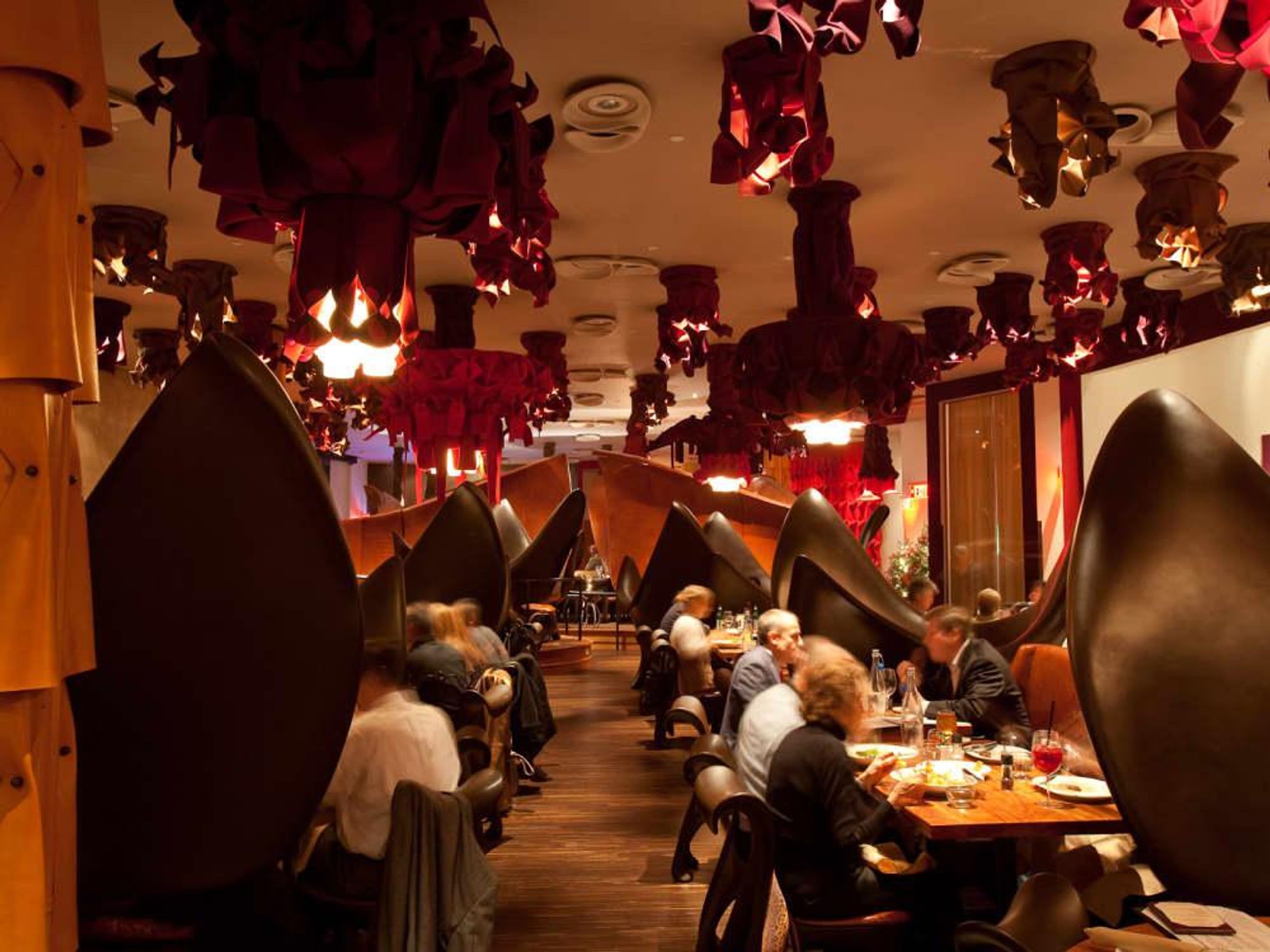 News_Americas River Oaks, interior