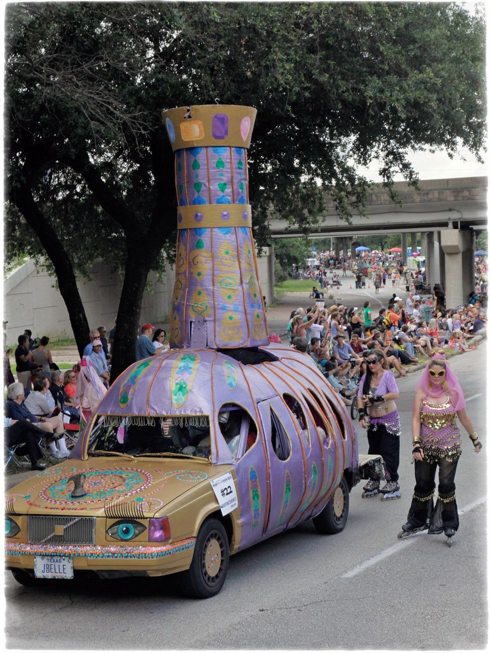 News_Art Car Parade_Kelly Blakley_Jeannie's Bottle Art Car_May 2012