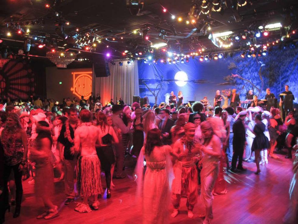 News_Bachelors Ball_party_scene