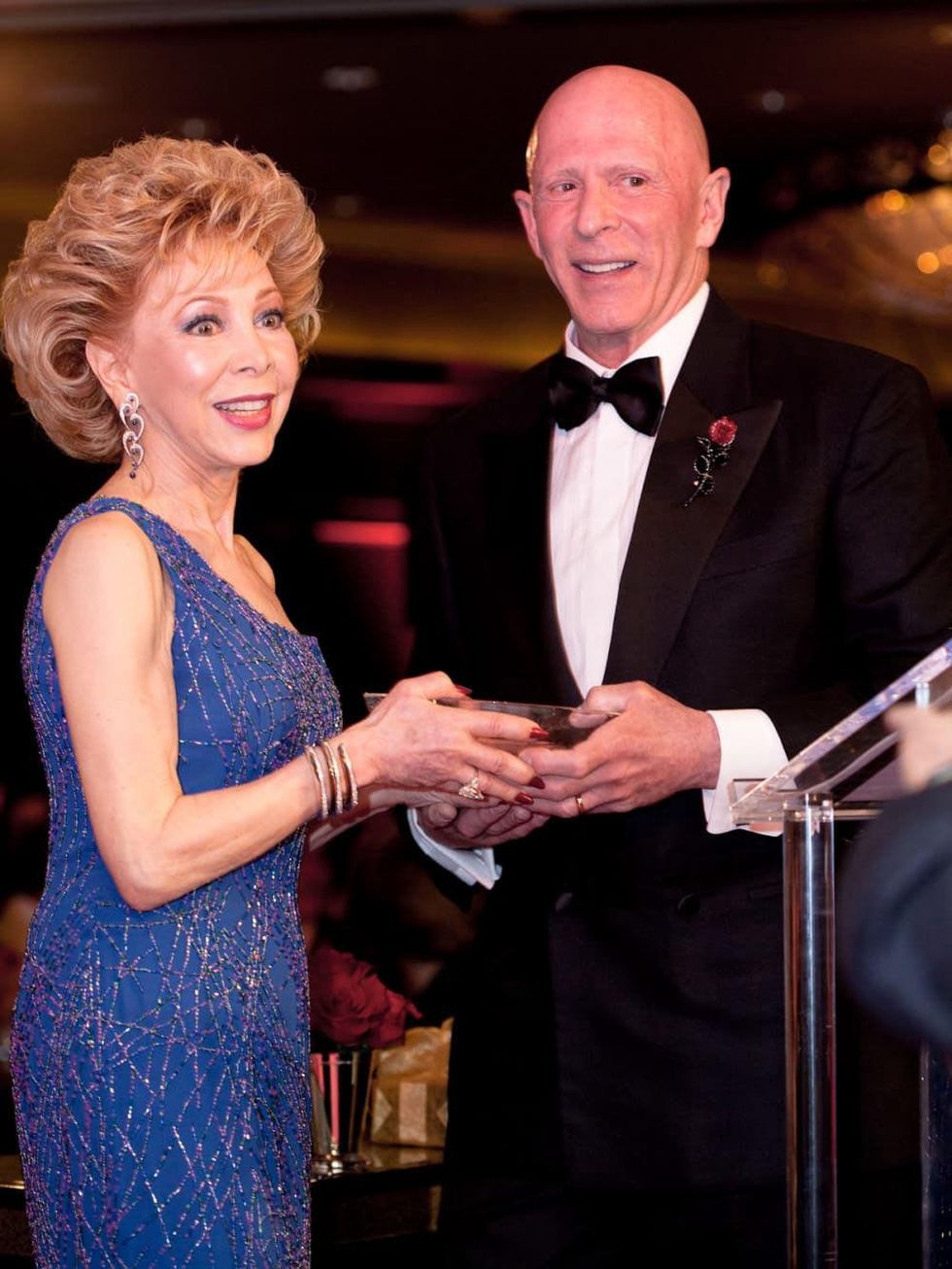 News_Baylor Gala_March 2010_Margaret Williams_Lester Smith