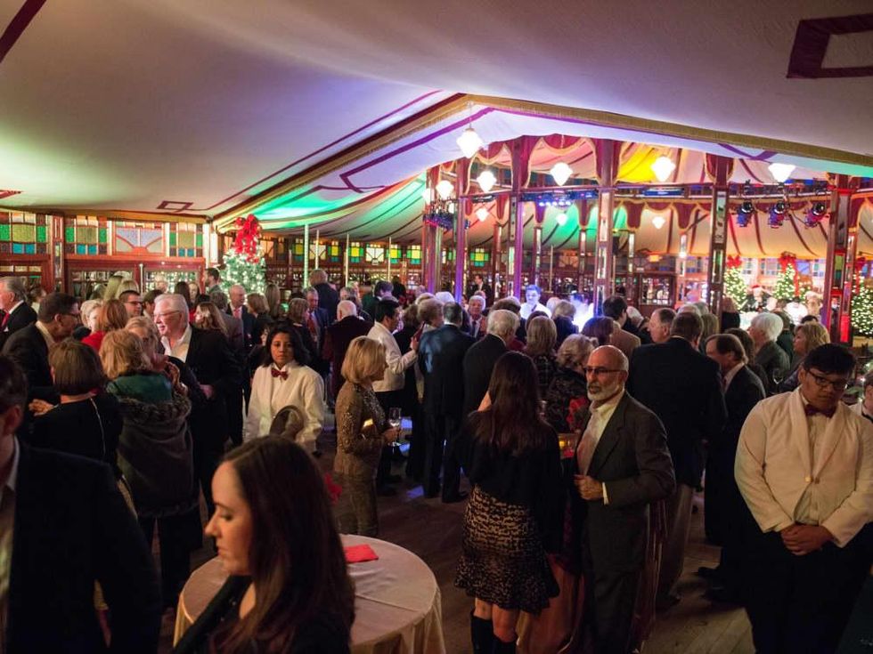 News, Bayou Bend Spiegeltent, Dec. 2015