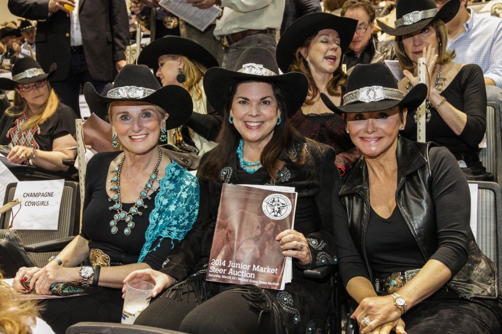 News, Champagne Cowgirls, Denise Monteleone, March 2014gg Ring, Ellie Francisco, March 2014