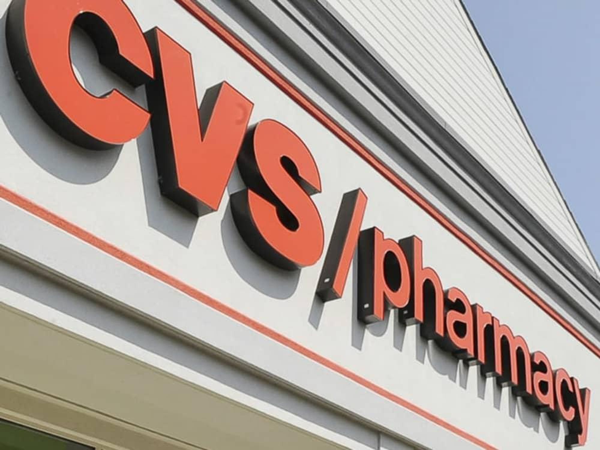 News_CVS_pharmacy_sign