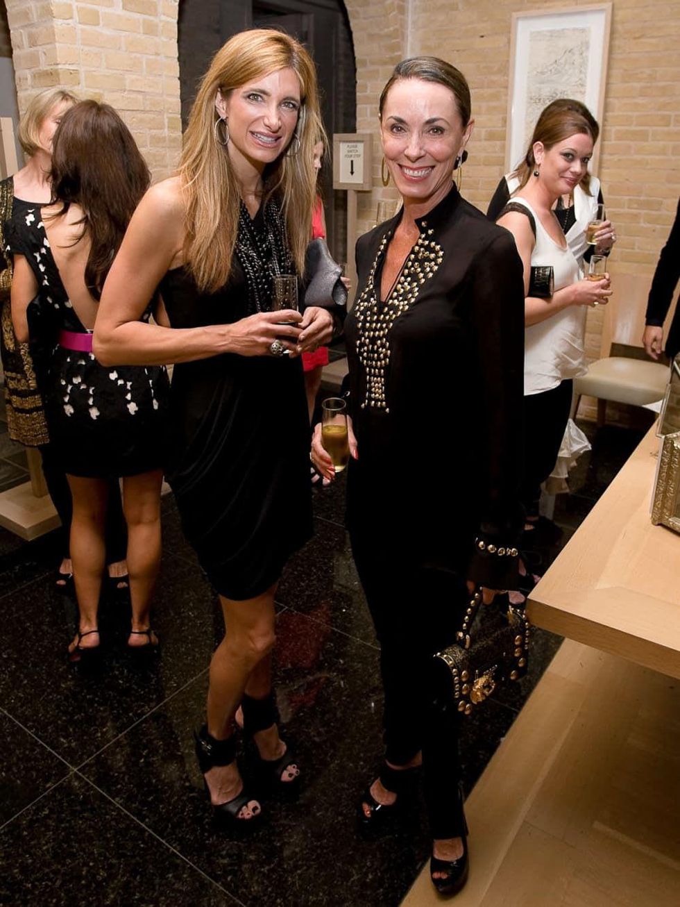 News_DecadesTwo_Melissa Mithoff_Sue Smith