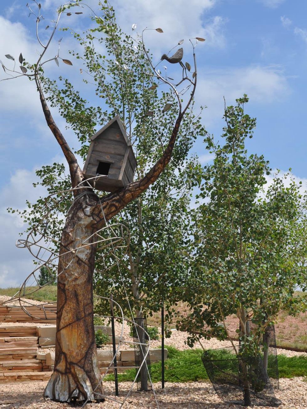 News_Fourticq_home_birdhouse