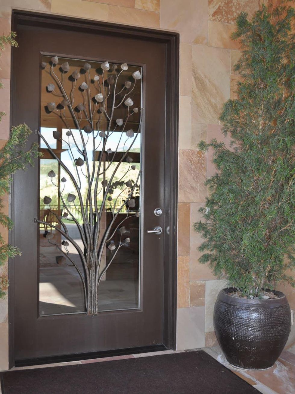 News_Fourticq_home_entrance