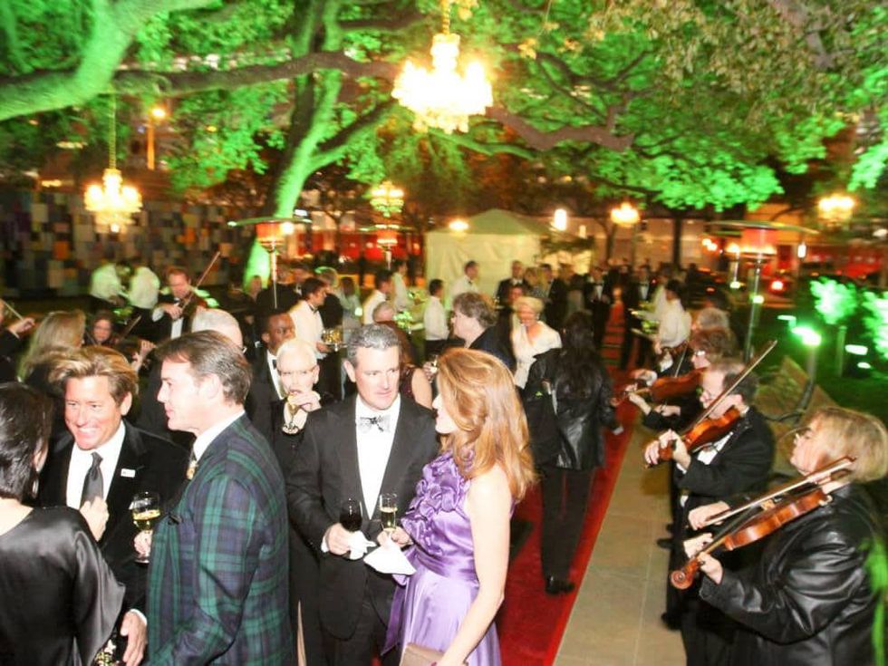 News_Gala on the Green_party