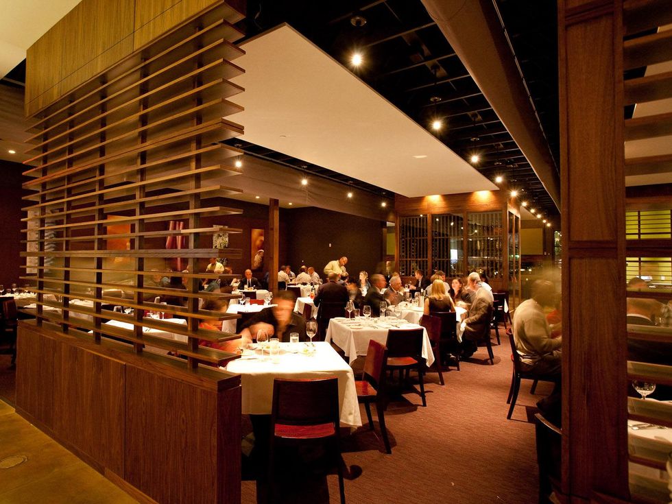 News, Haven, dining room